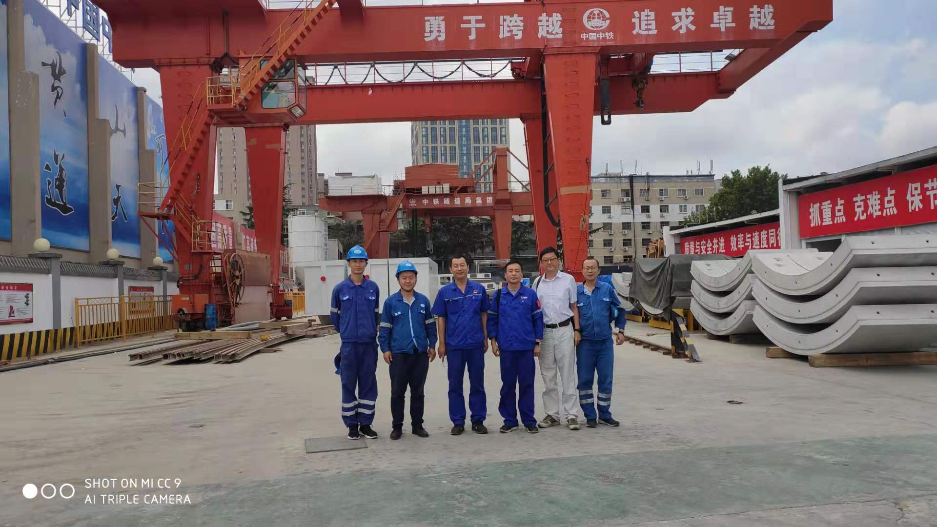 5dc3773450a38.jpg 2.jpg